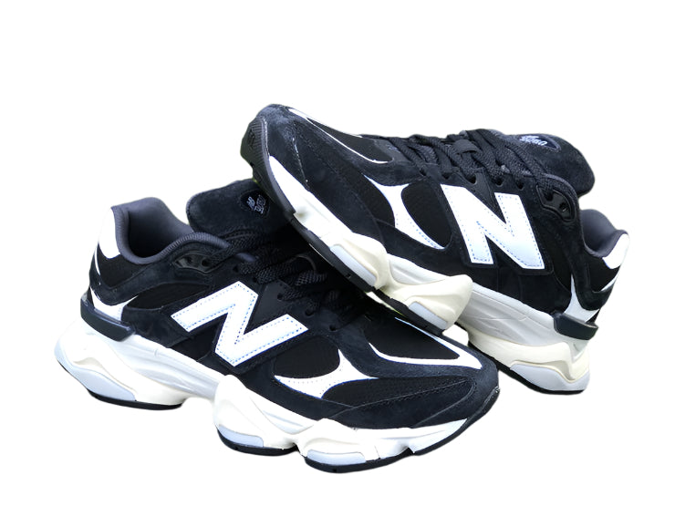 New Balance 9060 | Black/White