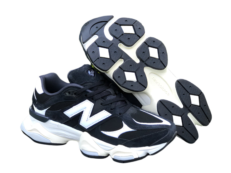 New Balance 9060 | Black/White